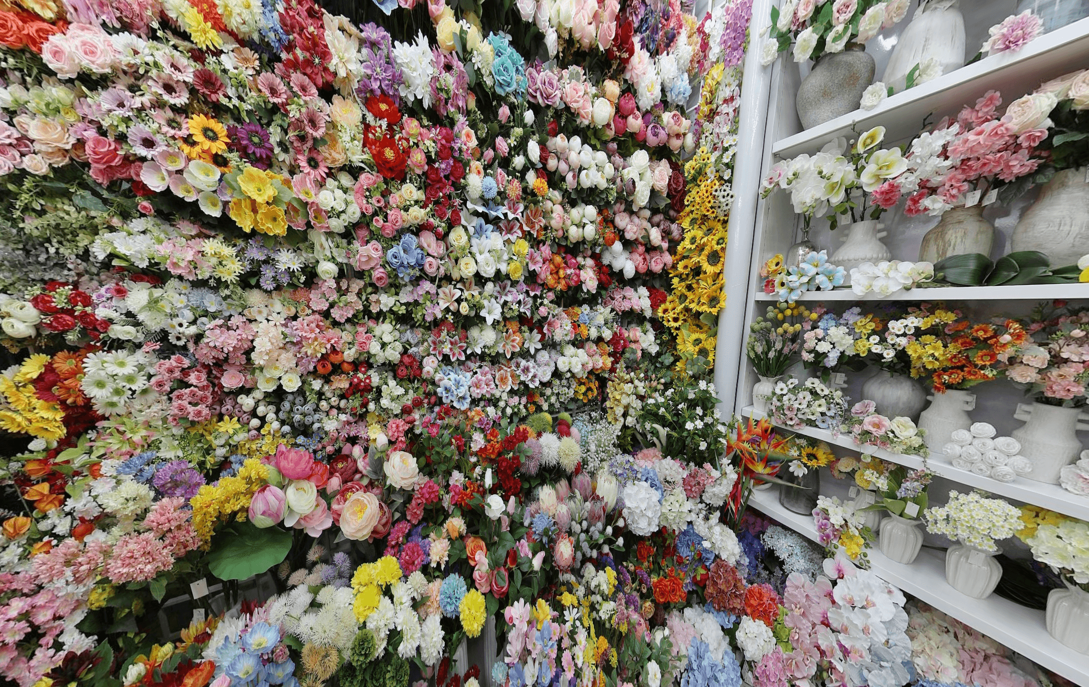 Artificial Flowers & Holiday Decor Wholesale in Yiwu: District 1 Floors 1 & 3