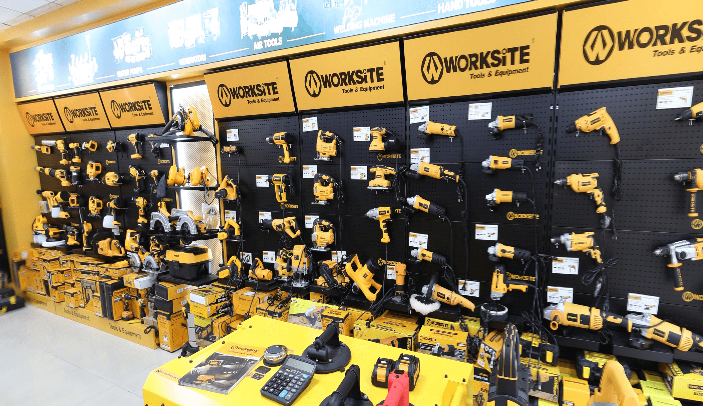Hardware, Tools & Locks Wholesale in Yiwu: District 2 Floor 2 Explained